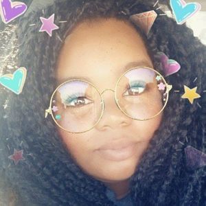 Meet your Posher, Kolour